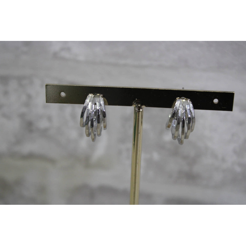 Pendientes plateados