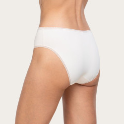 Braga midi de microfibra AVET color Pétalo – Suavidad y elegancia diaria